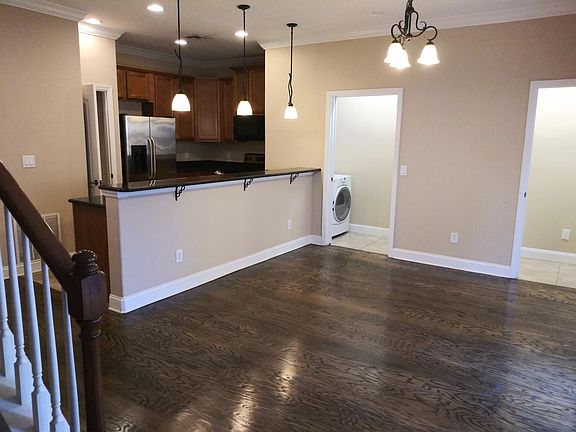 4th image of 1753 Indiana Ave