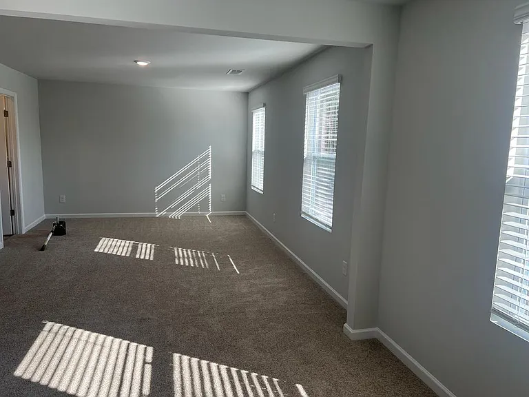 273 Hazel Ln #MAIN — Photo 25