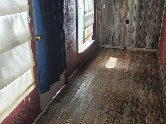 3rd image of 811 S 23rd St