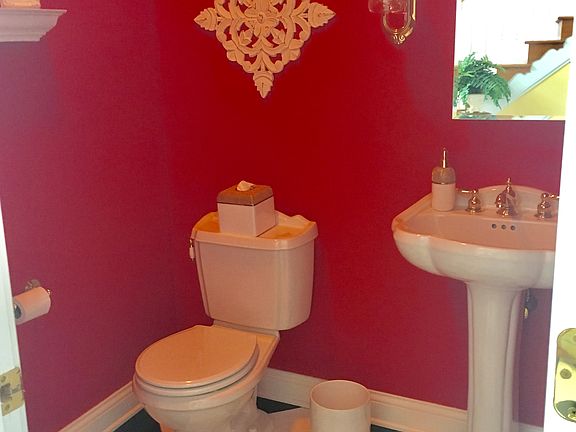 Powder room