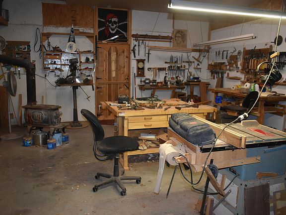 5th image of 10035 W Lake Rd