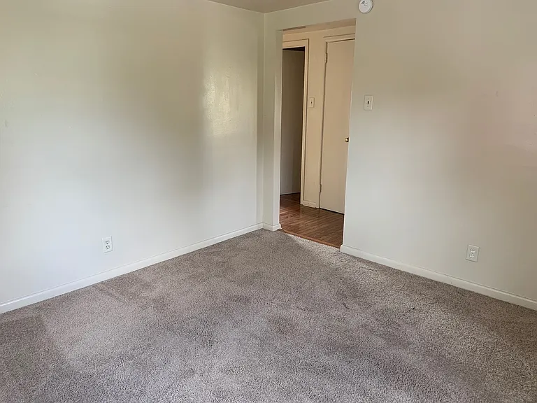 287 Locust Point — Photo 4