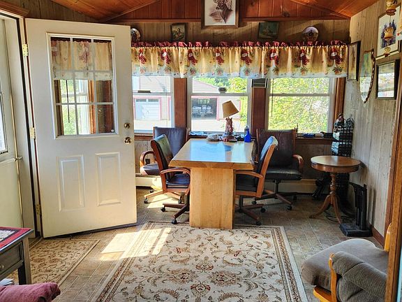 5th image of 286 Washington Road