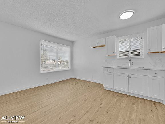 5th image of 3864 35th St APT 7