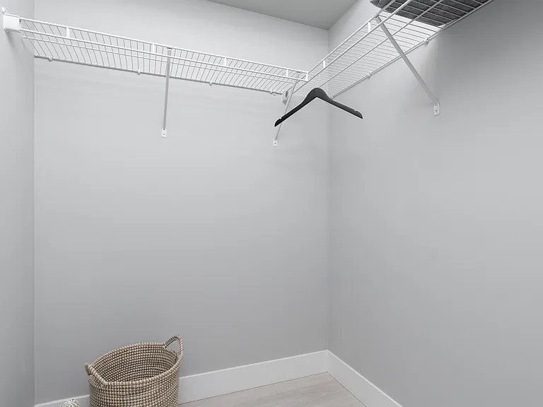 3352 Hemlock St — Photo 10
