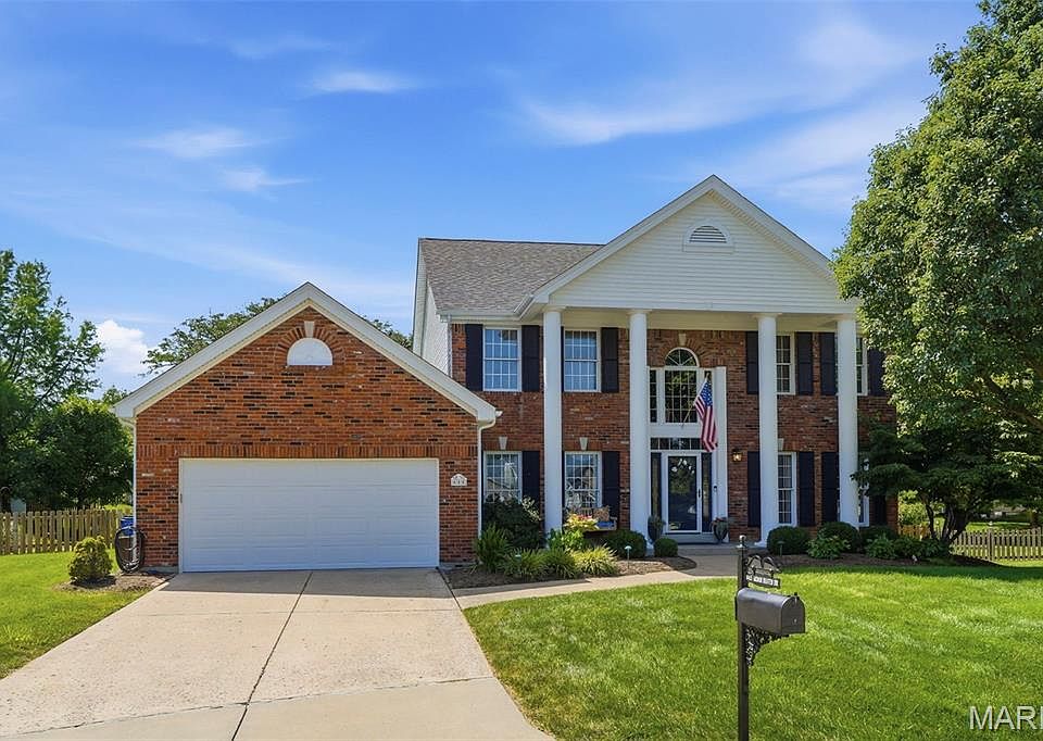 1st image of 645 Arbor Haven Dr