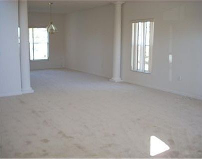 3rd image of 715 James Ct