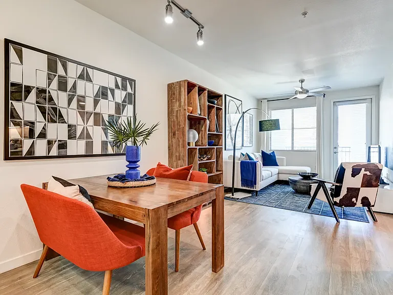 Castile Apartments — Photo 22