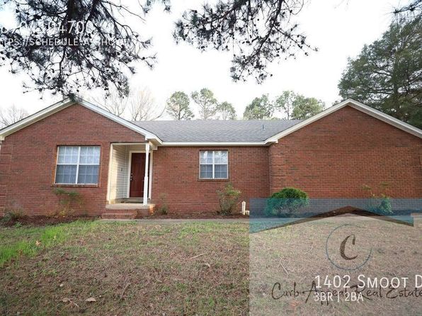 1402 Smoot Dr
