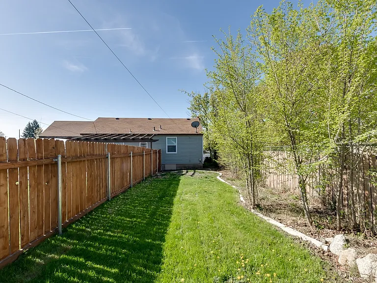 1504 W Kiernan Ave — Photo 29