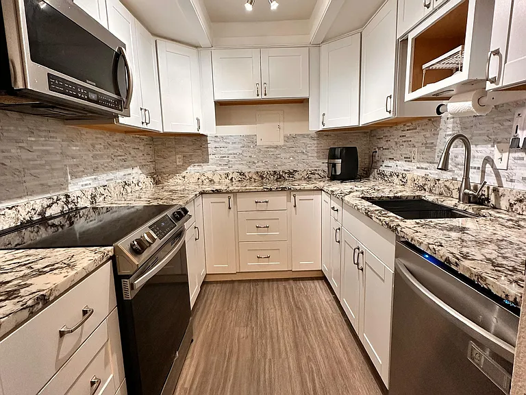 14640 NE 32nd St #16 — Photo 3