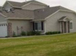 2400 Cotton Ln, Northfield, MN 55057