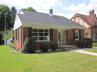 848 N 17th St, Manitowoc, WI 54220