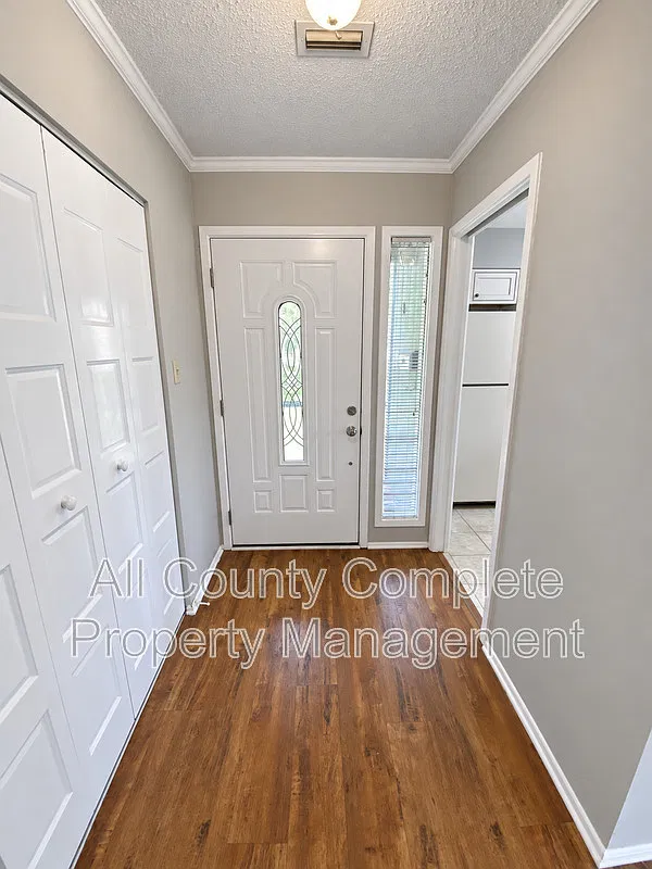 6213 Lake Tahoe Dr — Photo 4