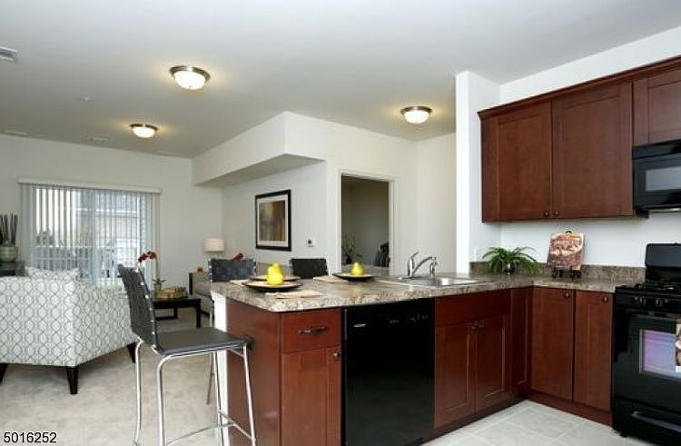 2nd image of 57 Park Dr