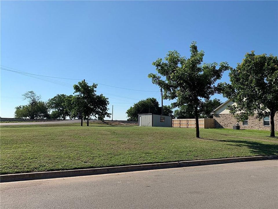 2nd image of 1506 Stillmeadow Dr