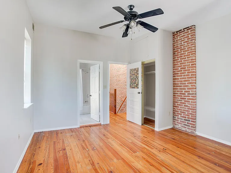500 S East Ave — Photo 23