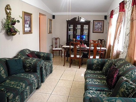 Family Room/Dining Room