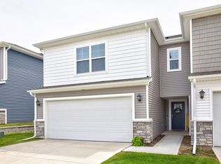 4727 170th Pl, Urbandale, IA 50323