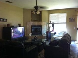 992 Cypress Dr, San Jacinto, CA 92583