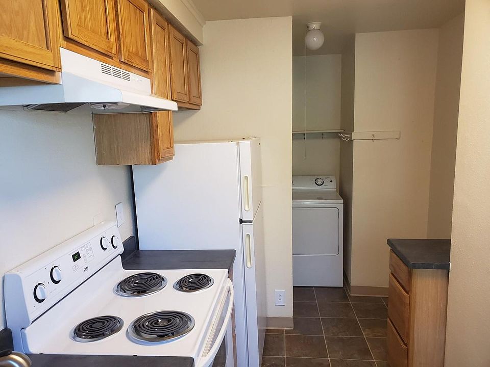 1st image of 8332 Pine St S