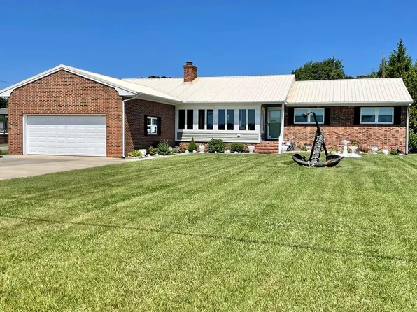 7669 E Side Rd, Chincoteague Island, VA 23336