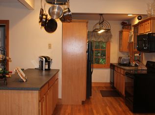 1025 James Farm Rd, Stratford, CT 06614