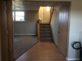 1608 Highwood Ave APT B, Pekin, IL 61554