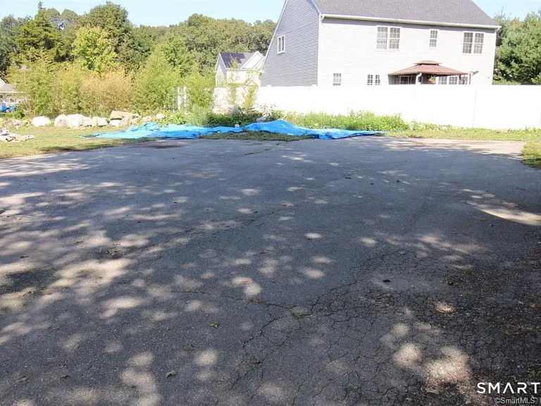 525 Boston Post Rd #1 — Photo 18