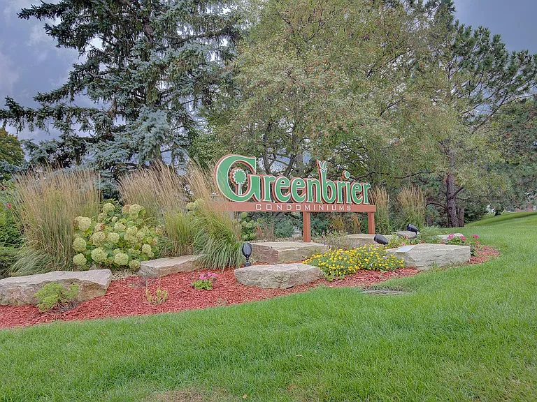 10531 Cedar Lake Rd #213 — Photo 35