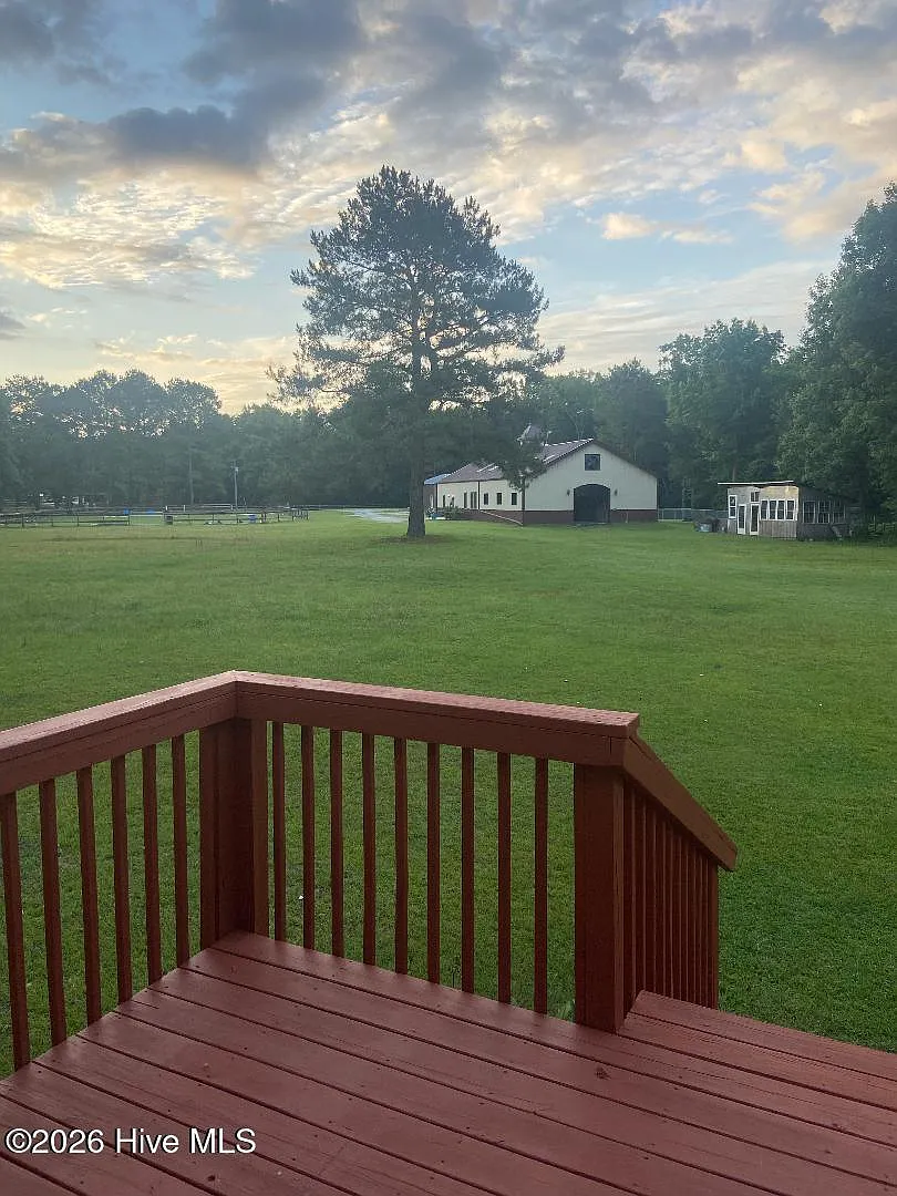 2 bed, 1.5 bath, 1400 sqft, $1,725 — Photo 1