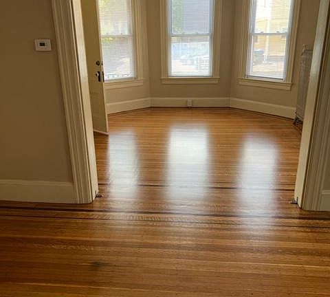3rd image of 99 Wood St