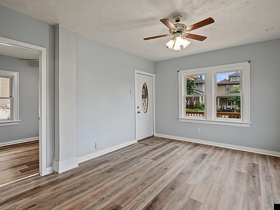 5th image of 2117 Bancroft St