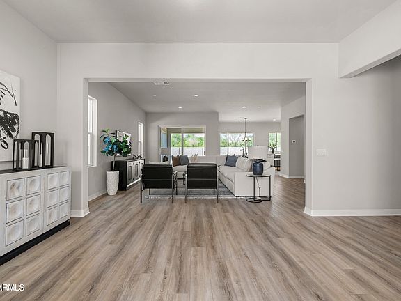 5th image of 4222 E HUNTER Court