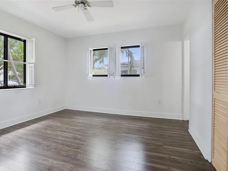 8045 SW 62nd Ct — Photo 9