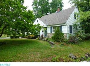 2627 Eastcleft Dr, Columbus, OH 43221