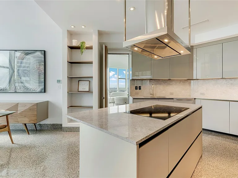 18201 E Collins Ave #TS1 — Photo 13