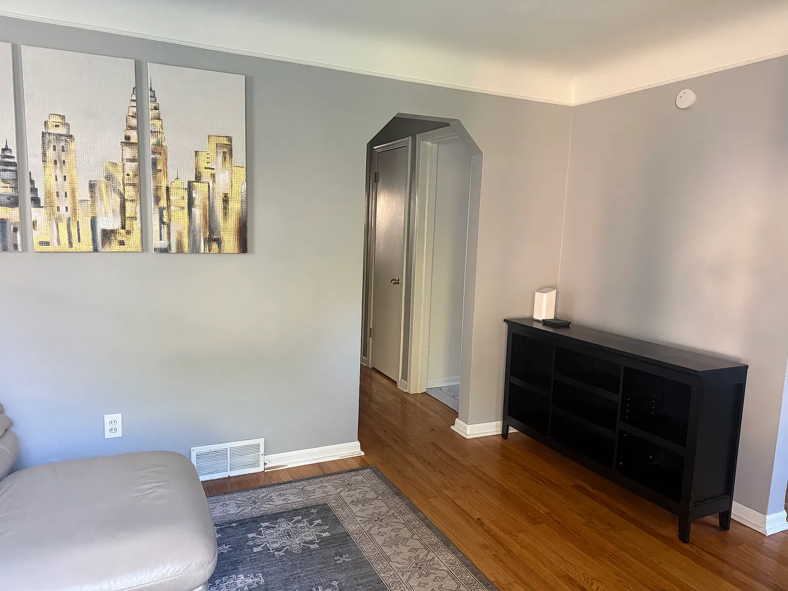 3 bed, 1.5 bath, 980 sqft, $2,200 — Photo 4