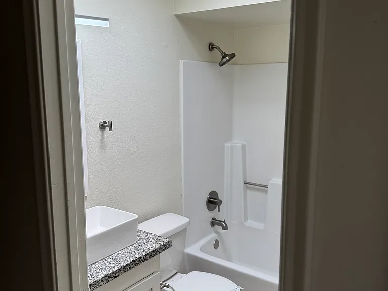 572 E Calle Arizona #572 — Photo 7