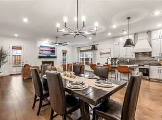 6201 SW Beacon St, Bentonville, AR 72713