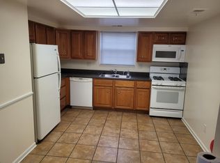 2420 W 63rd Ave APT 1, Merrillville, IN 46410