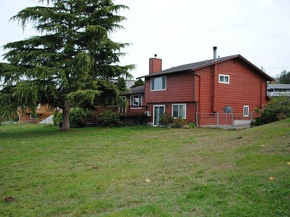 3rd image of 26449 Circle Dr NW