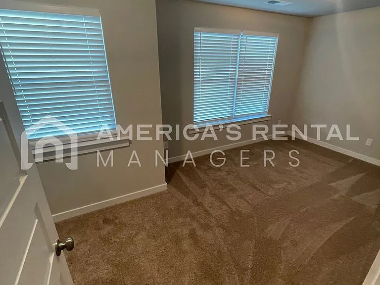 334 Buckhorn Cir — Photo 23