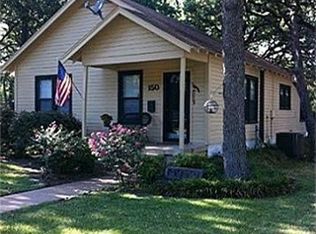 150 N Saint Clair Dr, Irving, TX 75061