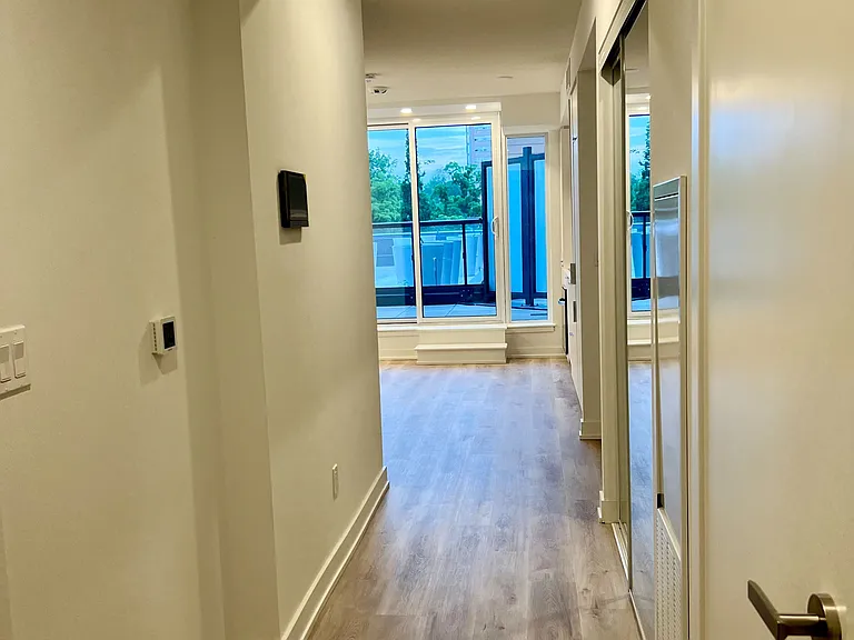 370 Martha St #212 — Photo 13