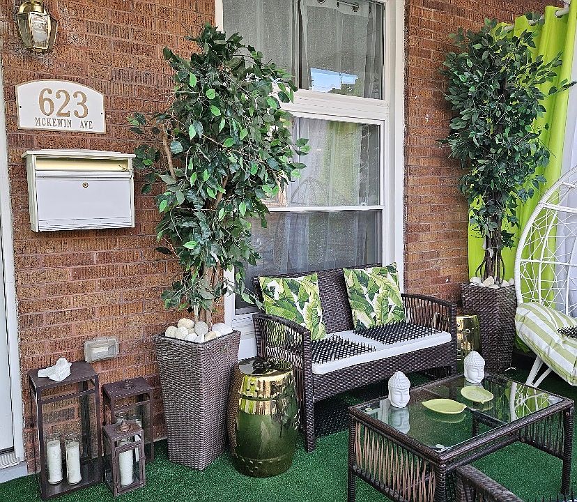 Front porch and entry.