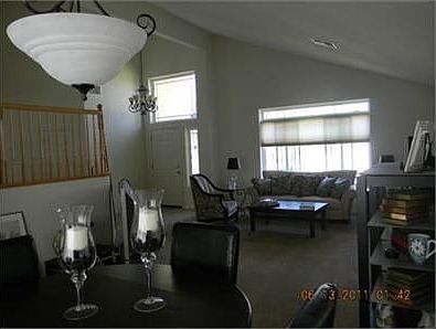 4th image of 673 Monterey St