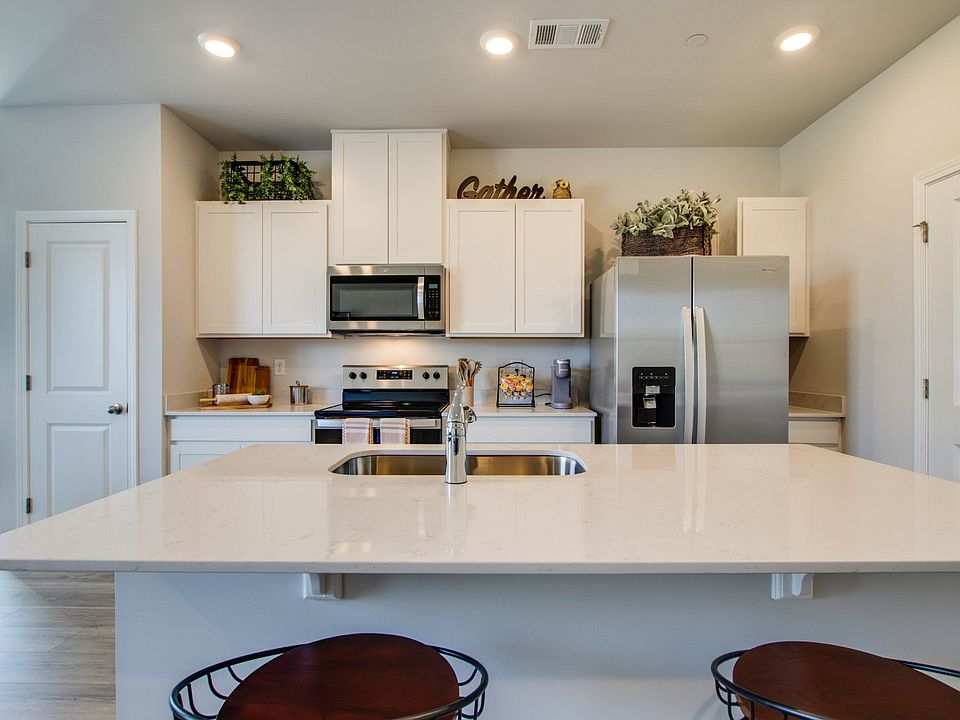 1st image of 115 Mackenzie Way
