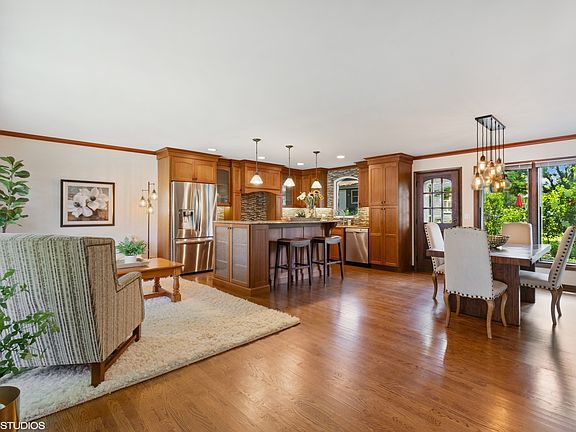 5th image of 411 Juniper Pkwy