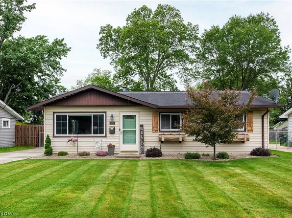 463 Walnut Dr, Berea, OH 44017